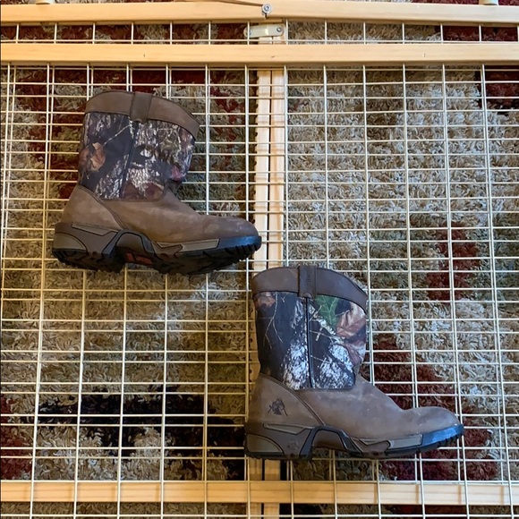 pull on hunting boots